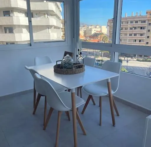 Soleado Y Luminoso Apartamento